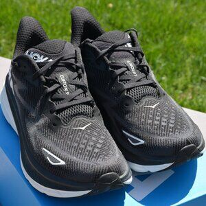 Original Box: HOKA Men's Clifton 9 Running Shoes Size 11.0 Black/White